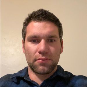 Meet your Posher, Casey